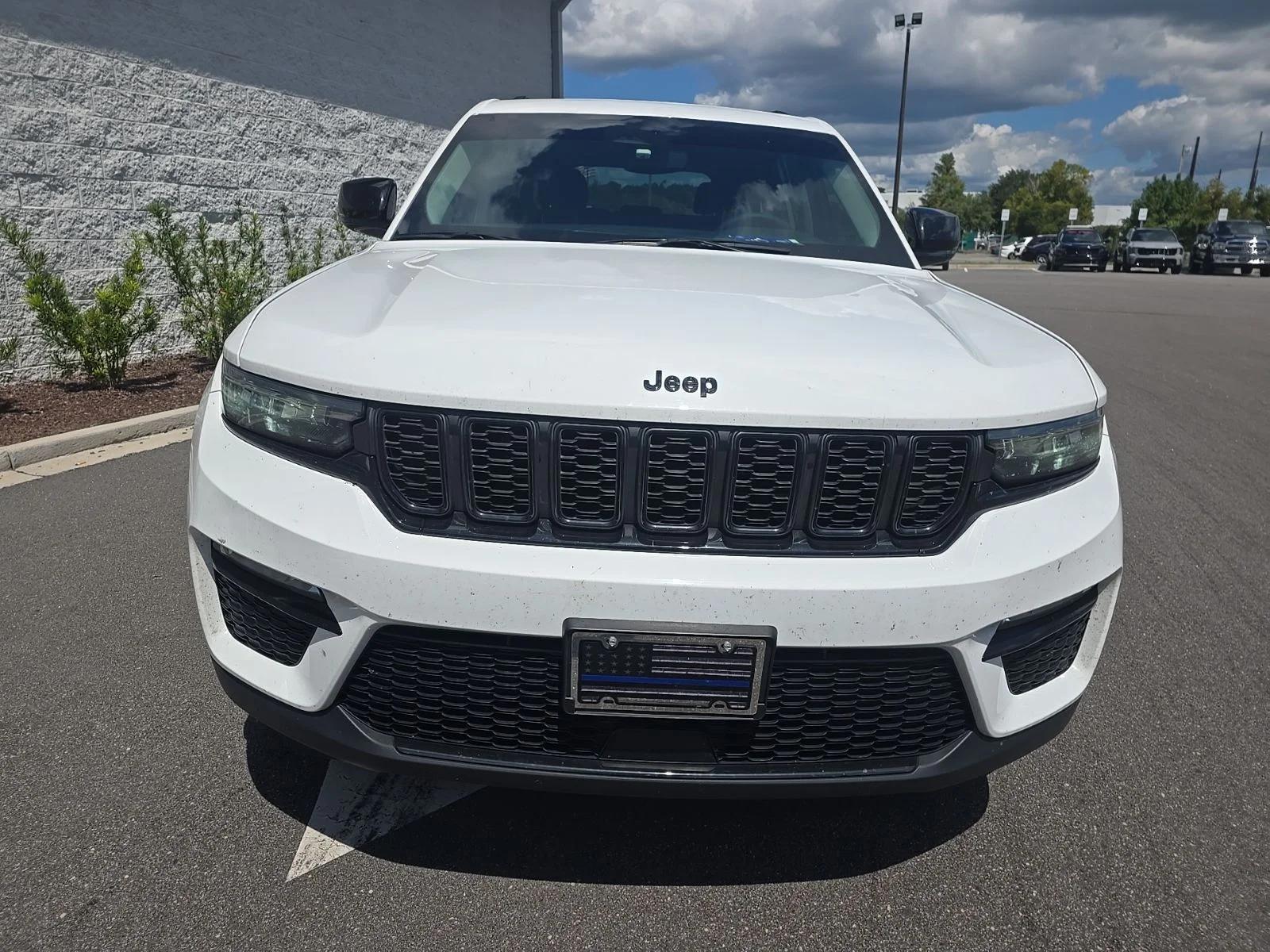jeep grand cherokee 2023 1C4RJHBGXPC658592 image jeep grand cherokee 2023 1C4RJHBGXPC658592 image